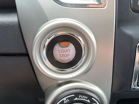 Used 2017 Nissan Titan SV AWD/4WD image 12