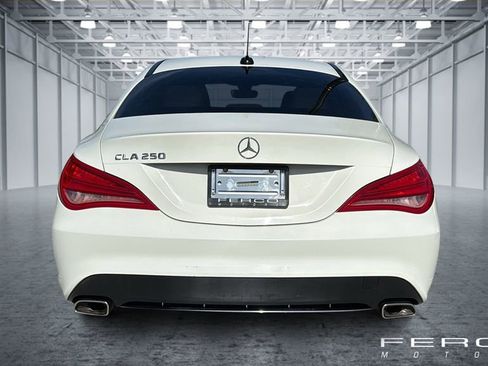 Used 2014 Mercedes-Benz CLA 250 image 4
