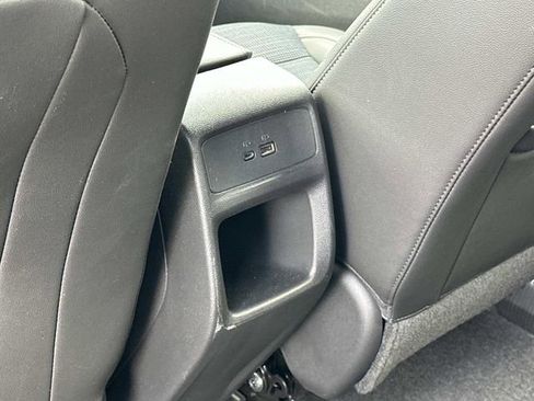 Used 2025 Buick Envista Preferred image 14