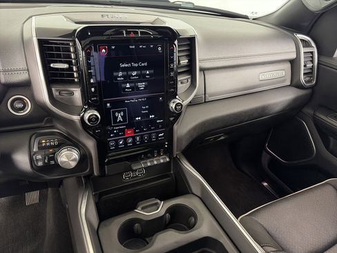 Used 2020 RAM 1500 Laramie w/ Sport Appearance Package AWD/4WD image 4