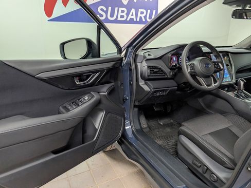 Used 2025 Subaru Outback Premium image 27