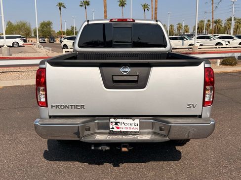 Used 2019 Nissan Frontier SV RWD image 5