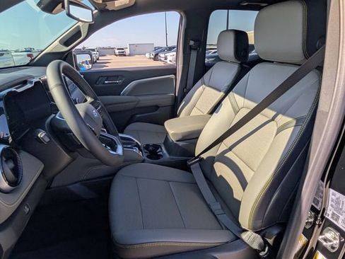 New 2026 Chevrolet Colorado ZR2 AWD/4WD image 6