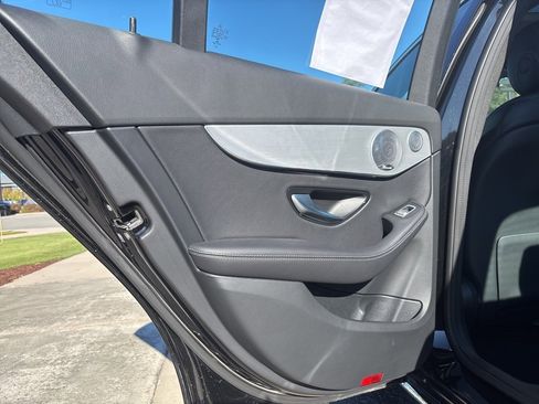 Used 2021 Mercedes-Benz C 300 Sedan w/ Premium Package image 17