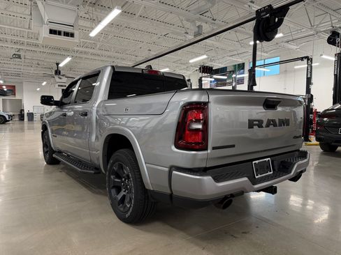 Used 2025 RAM 1500 Big Horn AWD/4WD image 3