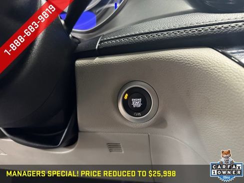 Used 2024 Chrysler Pacifica Limited FWD image 22
