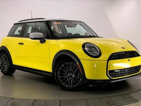 Certified 2025 MINI Cooper S image 33