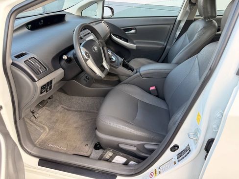 Used 2010 Toyota Prius Two FWD image 21