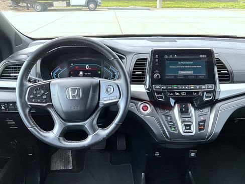 Used 2024 Honda Odyssey Sport image 12