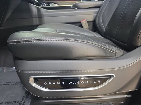 Used 2022 Jeep Grand Wagoneer Series I AWD/4WD image 33