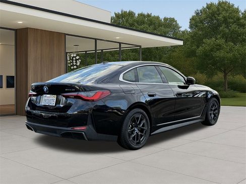 Certified 2024 BMW i4 eDrive35 w/ Convenience Package image 7