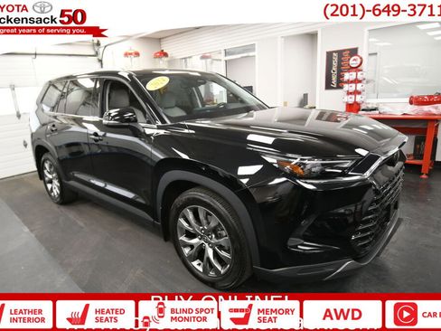 Certified 2024 Toyota Grand Highlander AWD image 1