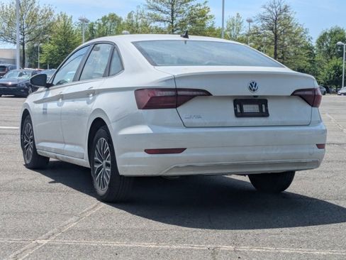 Used 2020 Volkswagen Jetta SE w/ SE Cold Weather Package image 7