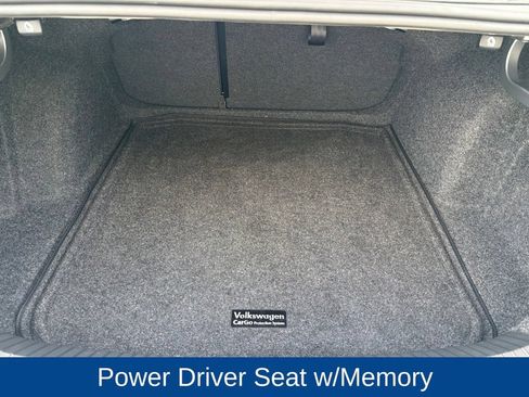 Used 2025 Volkswagen Jetta SEL FWD image 11