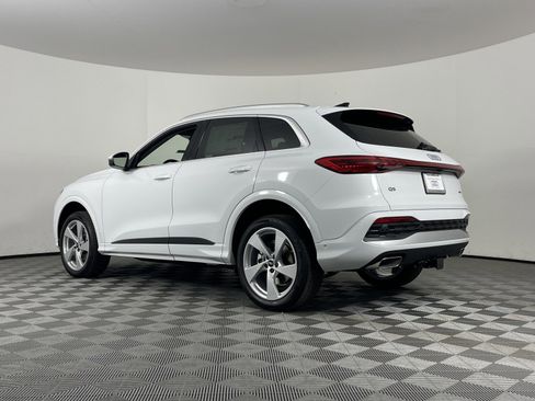 New 2025 Audi Q5 Premium Plus image 12