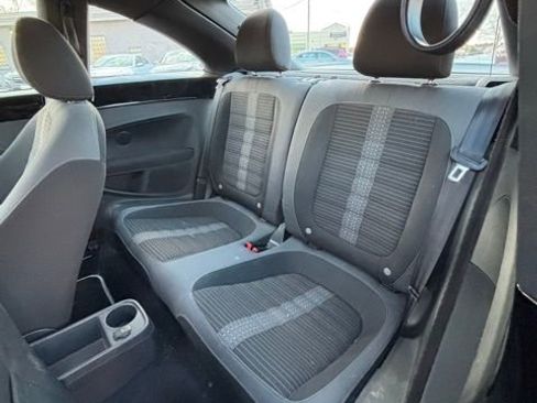 Used 2012 Volkswagen Beetle 2.0T image 11