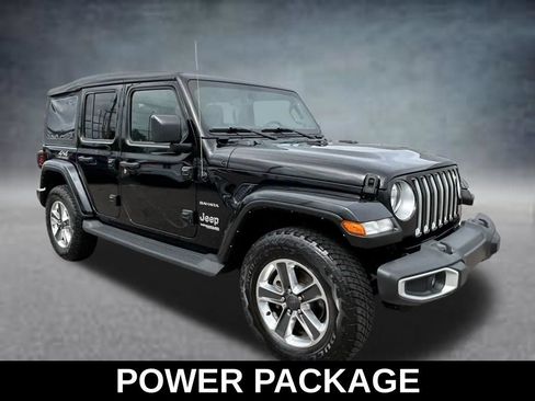 Used 2022 Jeep Wrangler Unlimited Sahara AWD/4WD image 7