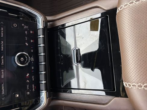 Used 2025 GMC Yukon XL Denali Ultimate w/ LPO, Floor Liner Package image 16