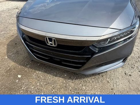 Used 2018 Honda Accord Sport image 3