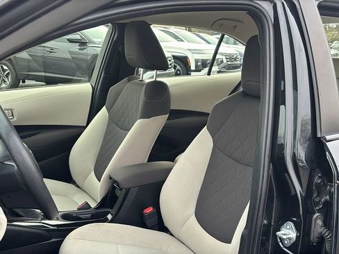 Used 2021 Toyota Corolla LE image 10