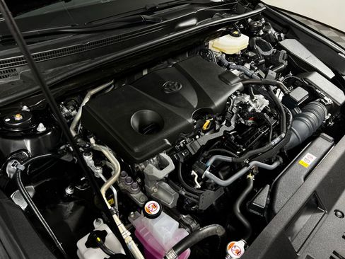Certified 2025 Toyota Camry LE FWD image 10