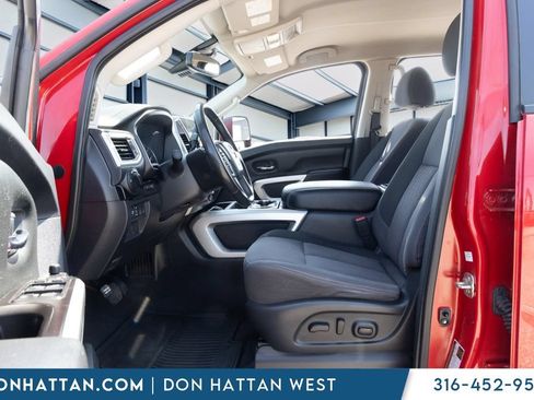 Used 2021 Nissan Titan SV w/ SV Convenience Package AWD/4WD image 3