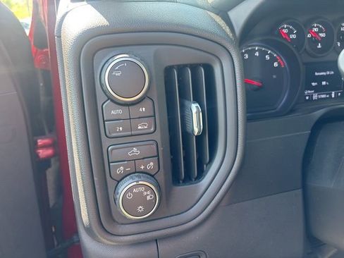 Used 2021 Chevrolet Silverado 1500 Custom image 6