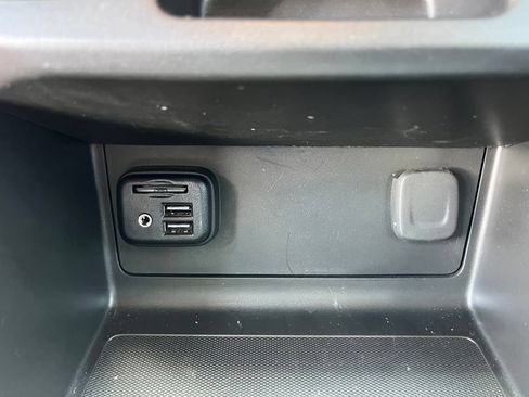 Used 2022 Chevrolet Colorado ZR2 w/ ZR2 Midnight Special Edition AWD/4WD image 15