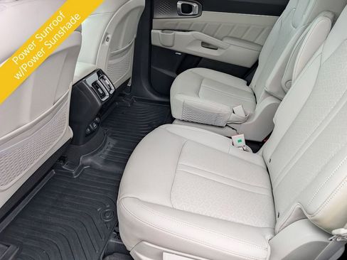 Certified 2023 Kia Sorento SX Prestige w/ Panoramic Sunroof Package image 19