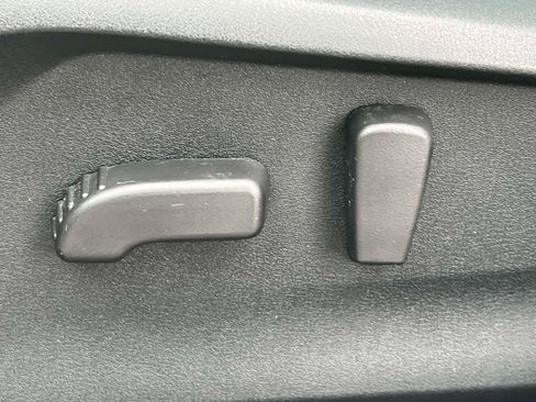 Used 2023 Subaru Ascent Onyx Edition image 16