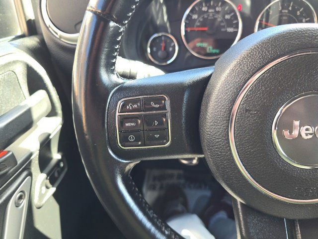 Used 2017 Jeep Wrangler Unlimited Sahara w/ Connectivity Group AWD/4WD image 13