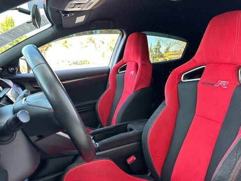 Used 2019 Honda Civic Type R image 5
