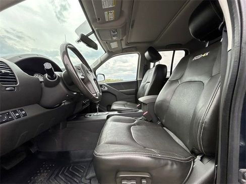 Used 2021 Nissan Frontier PRO-4X w/ Pro-4x Utility Package image 11