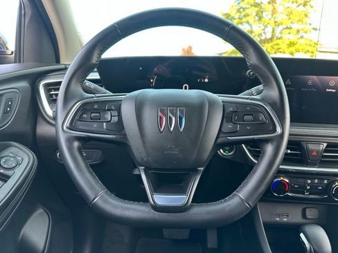 Used 2024 Buick Encore GX Sport Touring image 27
