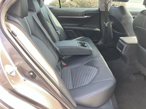 Used 2024 Toyota Camry SE w/ Convenience Package image 27