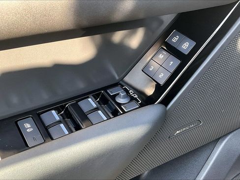 New 2026 Land Rover Range Rover Velar S image 22