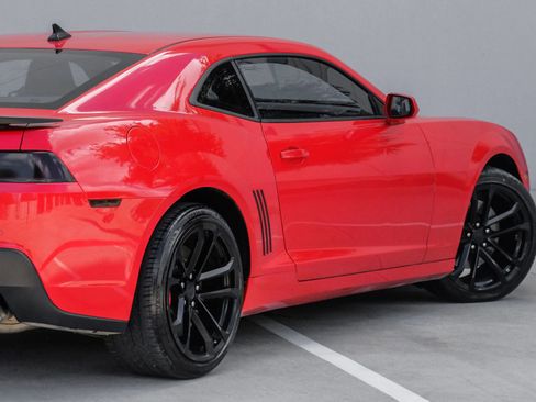 Used 2015 Chevrolet Camaro SS w/ SS Performance Package RWD image 6