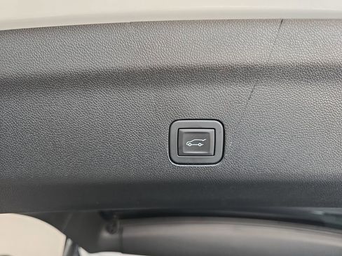 Used 2026 GMC Yukon AT4 Ultimate AWD/4WD image 14