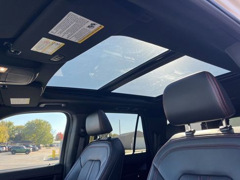 Used 2024 Ford Expedition Max Limited image 12