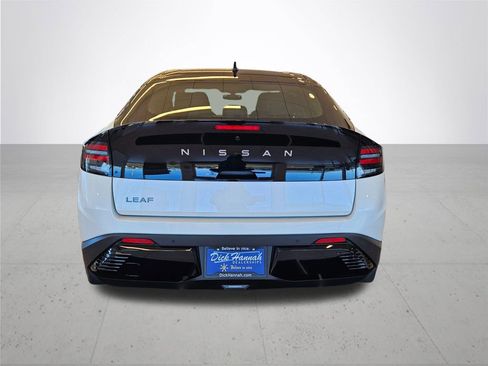 New 2026 Nissan Leaf SV+ image 8