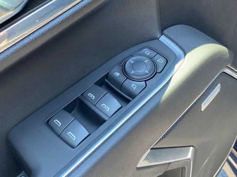 Used 2023 Chevrolet Silverado 1500 LTZ AWD/4WD image 10
