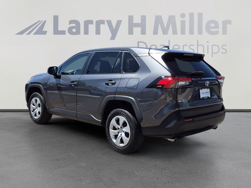 Certified 2024 Toyota RAV4 LE AWD/4WD image 3