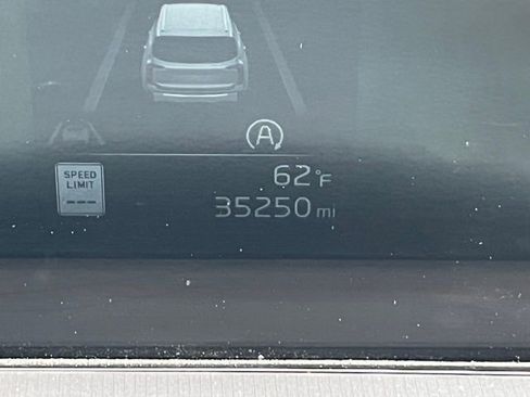 Used 2025 Kia Telluride S image 31