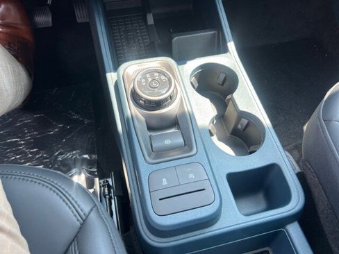 New 2025 Ford Maverick Lariat w/ Black Appearance Package image 21