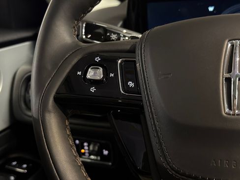 New 2026 Lincoln Aviator Reserve w/ Luxury Package AWD/4WD image 26