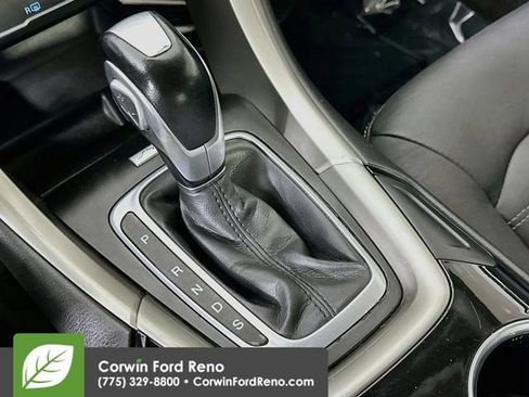 Used 2015 Ford Fusion SE w/ Equipment Group 202A FWD image 16