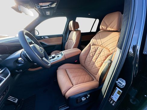 New 2027 BMW X7 xDrive40i w/ Executive Package AWD/4WD image 13
