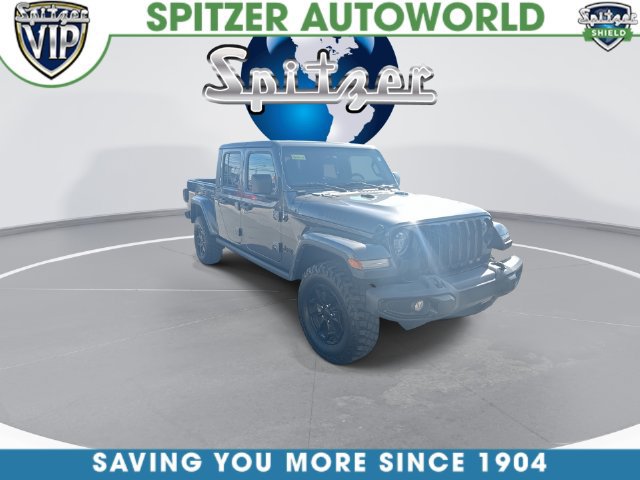 Certified 2022 Jeep Gladiator Sport AWD/4WD image 3