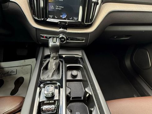 Used 2020 Volvo XC60 T5 Inscription image 19