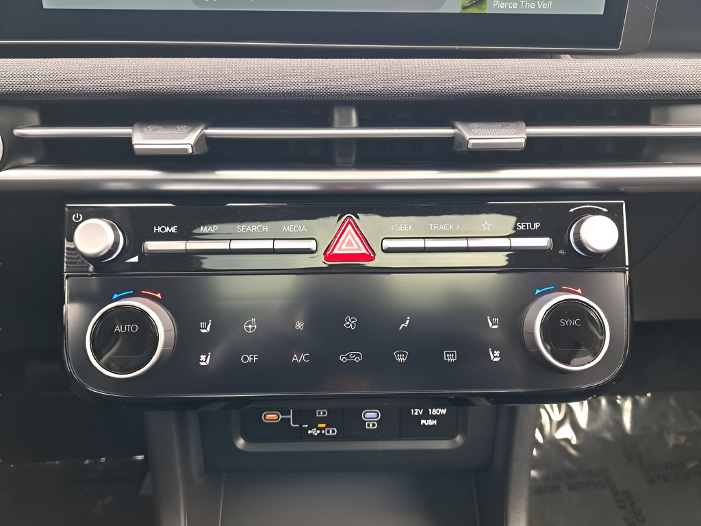 New 2026 Hyundai Tucson Limited AWD/4WD image 25